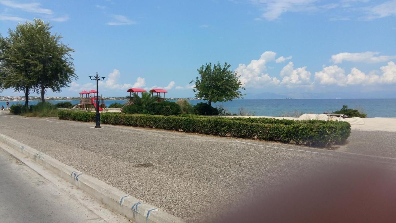Faros Apartments Artemida  Buitenkant foto